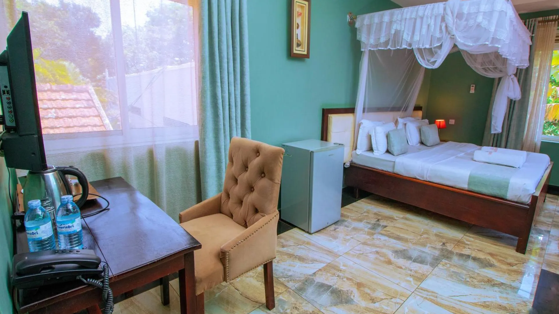 The Mansion Hotel Jinja