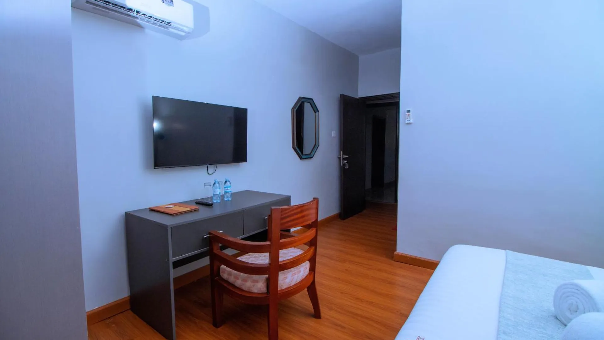 The Mansion Hotel Jinja 3*,