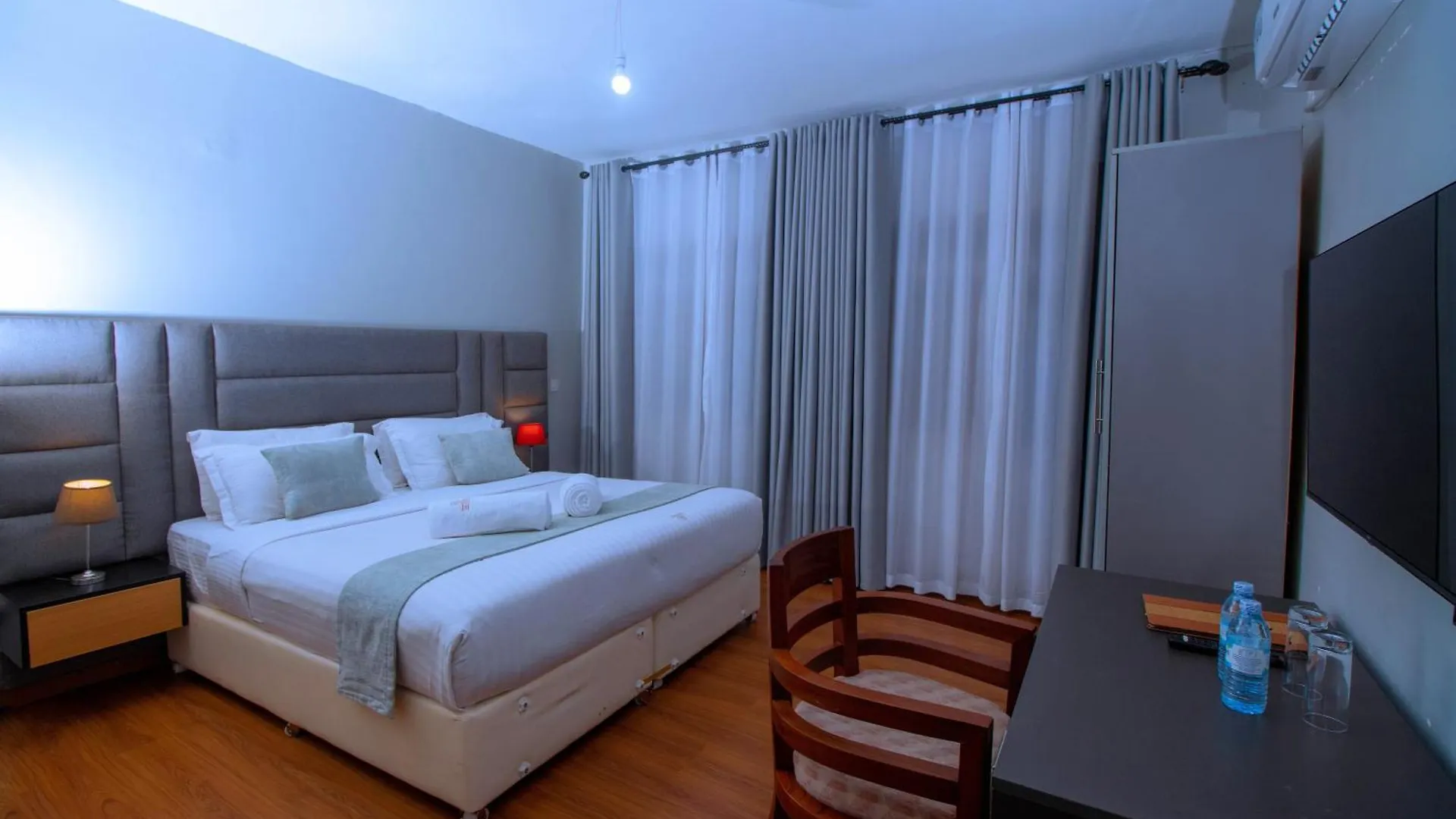 The Mansion Hotel Jinja 3*,